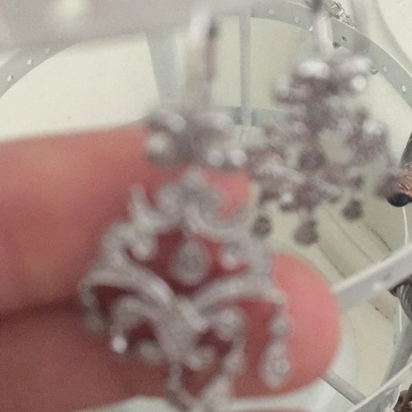 Dangly diamond and white gold earrings